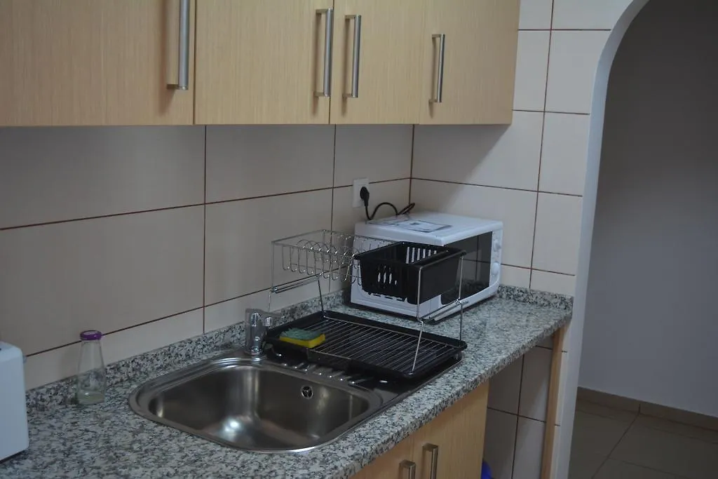 Torre Iberius Sleeps 4 Hotel Armacao de Pera 0*,  Portugal